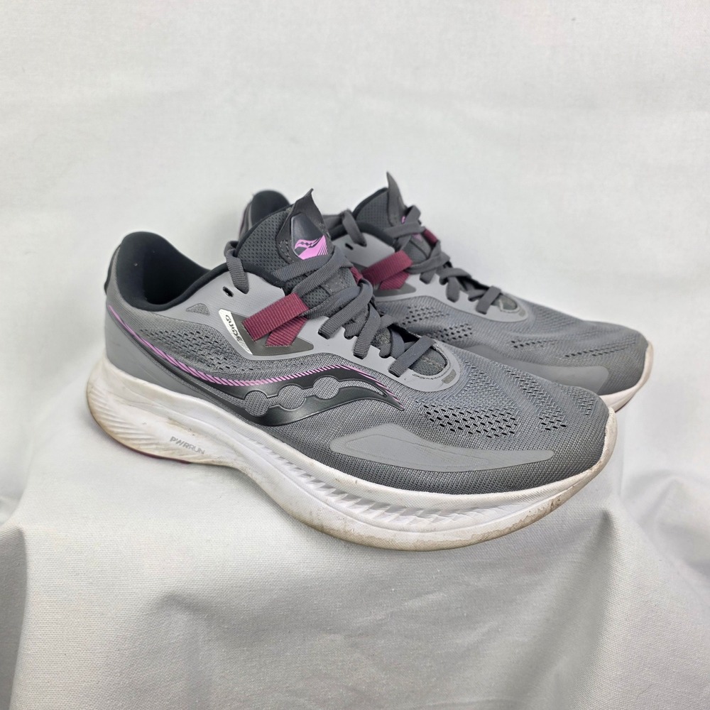 Saucony Women's Guide 15 Running Shoes Gray Pink Athletic Sneakers‎ Size 8.5